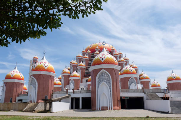 Tour Guide Wisata Halal